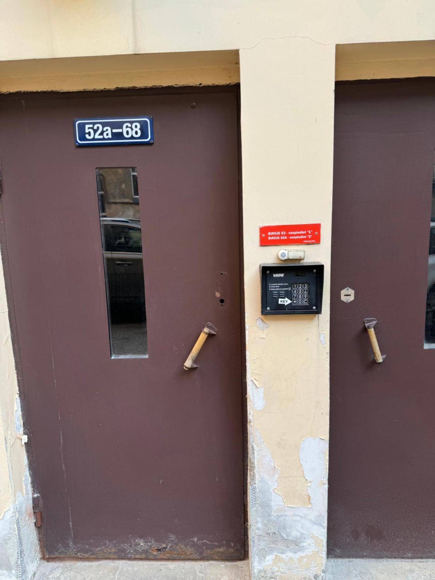 Orange Apartments 52 Рига Екстериор снимка